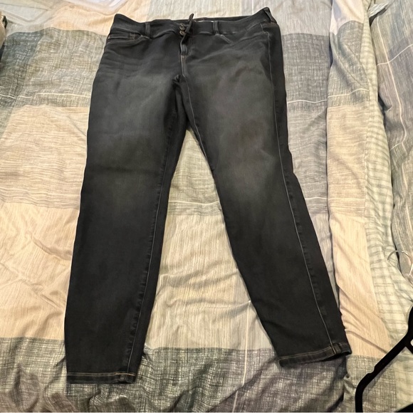 Torrid high rise super soft jeggings - Picture 3 of 5